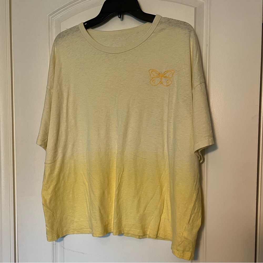 Soft American Eagle Yellow Ombré Tee with embroidered Butterfly XL